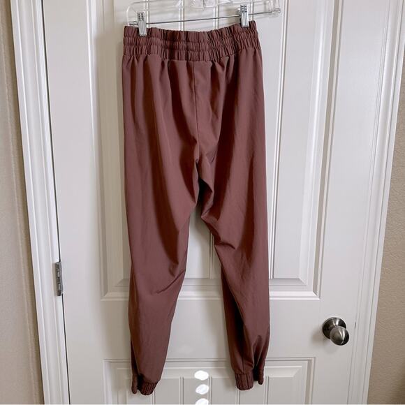 Mondetta women’s joggers‎ medium rust color - Picture 5 of 8